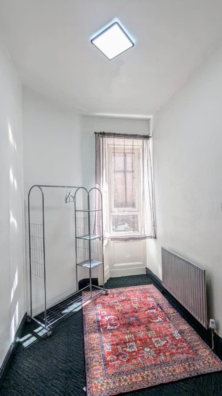 2 Bedroom Flat In